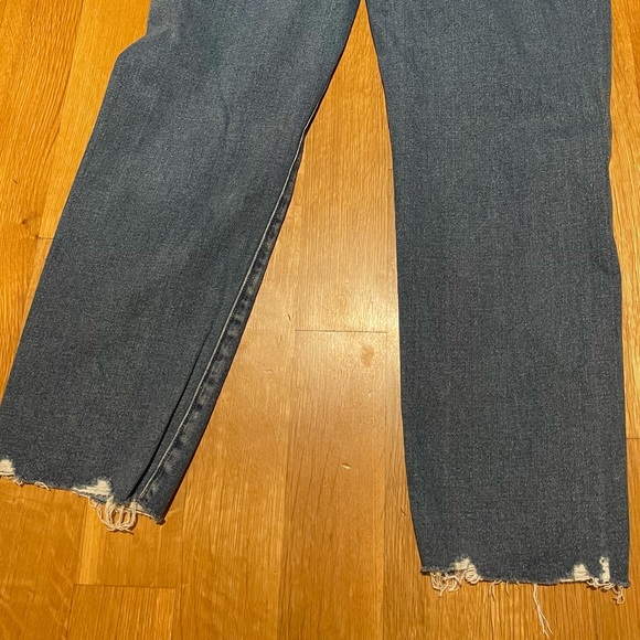 American Eagle Mom Jeans with Distressed Hem - Picture 3 of 9